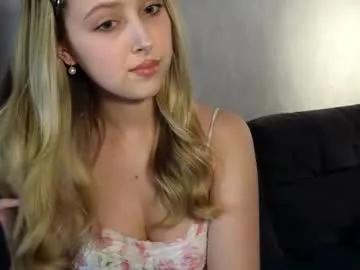 Photos of kittynchloe from Chaturbate is Freechat