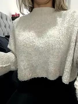 Photos of Alyssa_76 from StripChat is Freechat