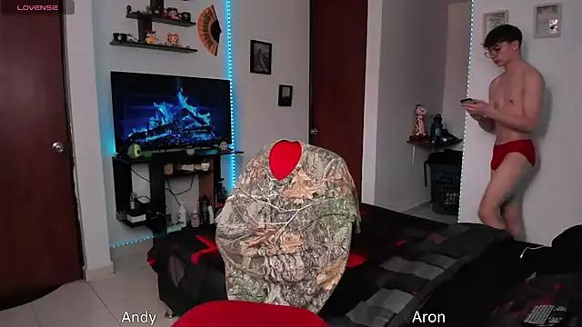 Photos of andybxby from StripChat is Freechat