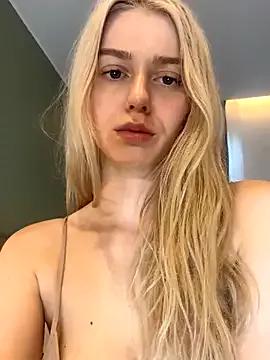 Photos of AnikaBest from StripChat is Freechat
