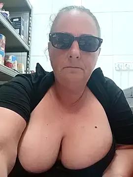 Photos of eroticjessitop from StripChat is Freechat