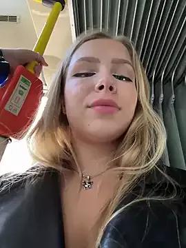 Photos of Liza_risky from StripChat is Freechat