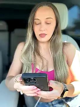 Photos of lunagirl13 from StripChat is Freechat