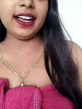 Photos of Maahhii_2 from StripChat is Freechat