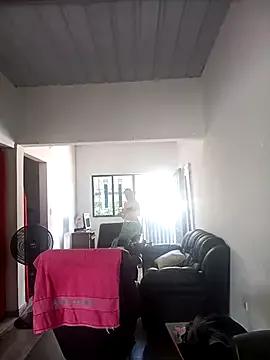 Photos of Nicolle_Milf from StripChat is Freechat
