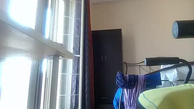 Photos of Ninalapiccolina from StripChat is Freechat