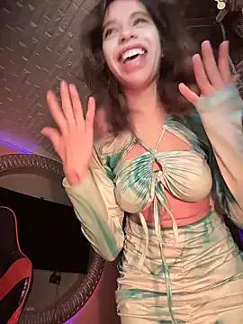 Photos of Queentaraf999 from StripChat is Group