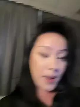 RollingGirls model from StripChat