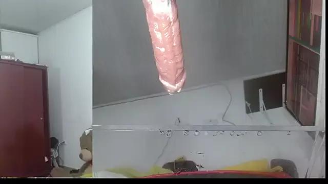 Photos of sammyEvans__ from StripChat is Freechat